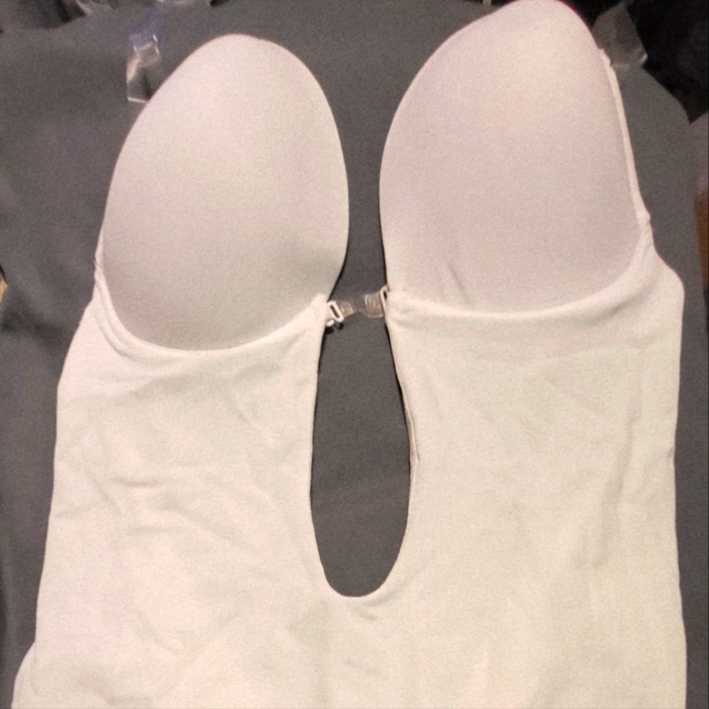White Plunge V Body Suit/ Sz XL B Cup/ Invisble Straps